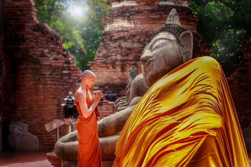 is-buddha-a-god.jpg
