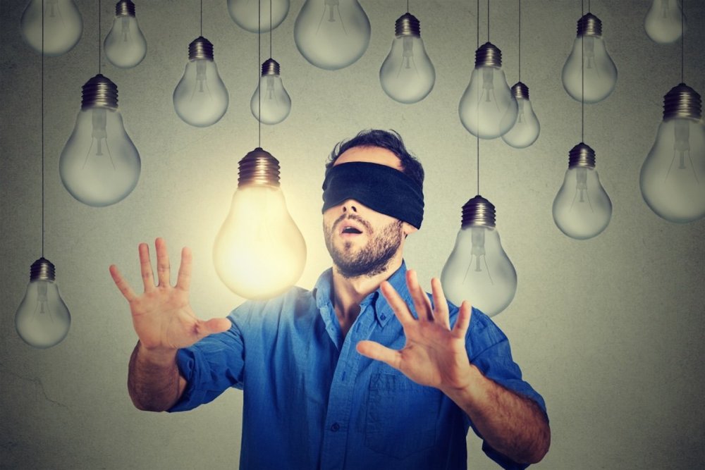 blindfolded-man-lacking-direction-life.jpg